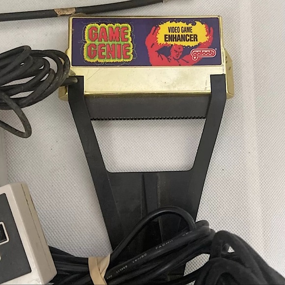 Original 1985 NES Nintendo Console With Games and Accessories All Included! - Picture 2 of 10